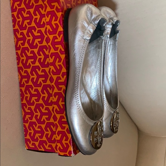 Shoes - Picture 2 of 4